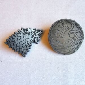 Game of Thrones - 2 Pin Badges - Stark Targaryen - Dragons Direwolf